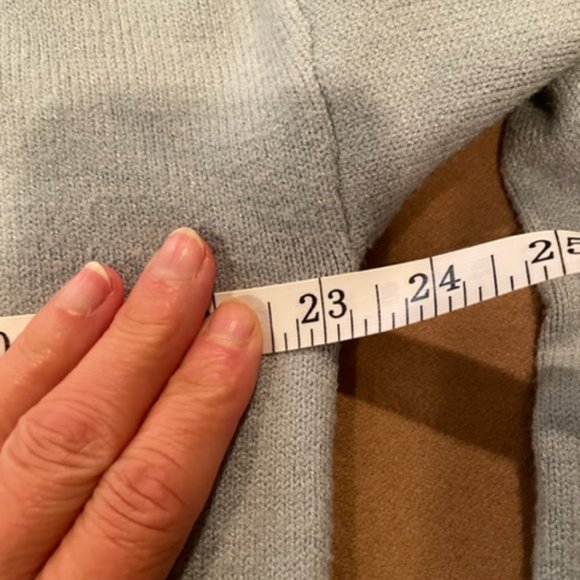 Philosophy Dusty Blue V-Neck Sweater - Size Medium - Picture 11 of 12